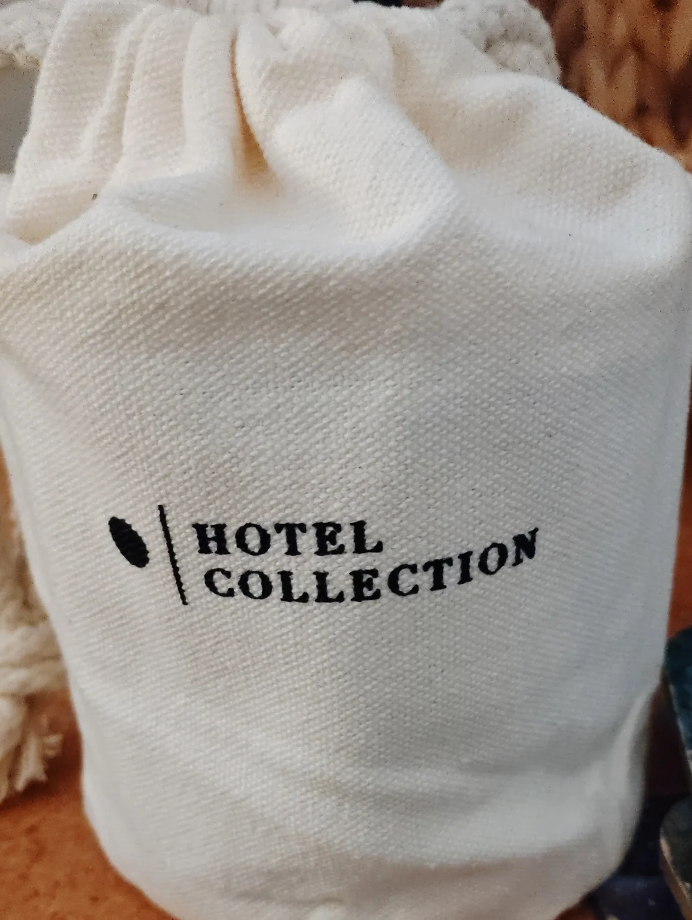 Hotel Collection My Way Classic Candle in Black Glass
